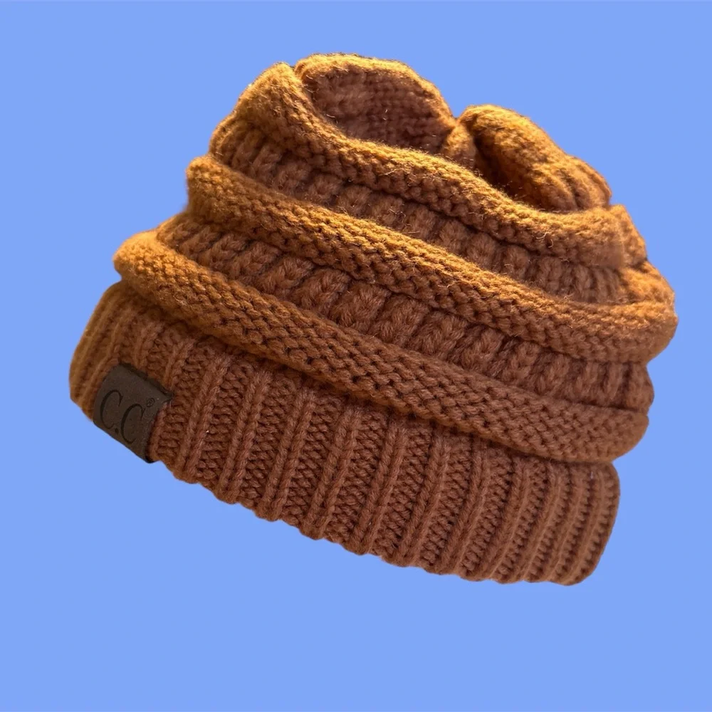 C.C. Burnt Orange Knit Beanie Hat Women’s‎ Winter Warm Slouchy Stretch One Size